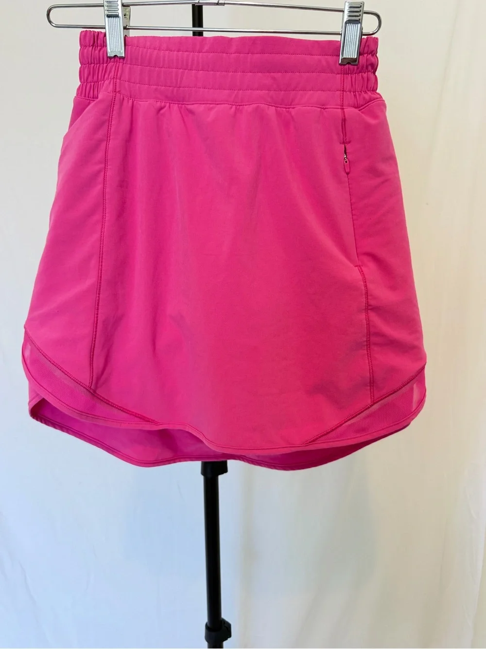 Lululemon Hotty Hot High-Rise Skirt Size 2 Hot Pink Built-In Shorts